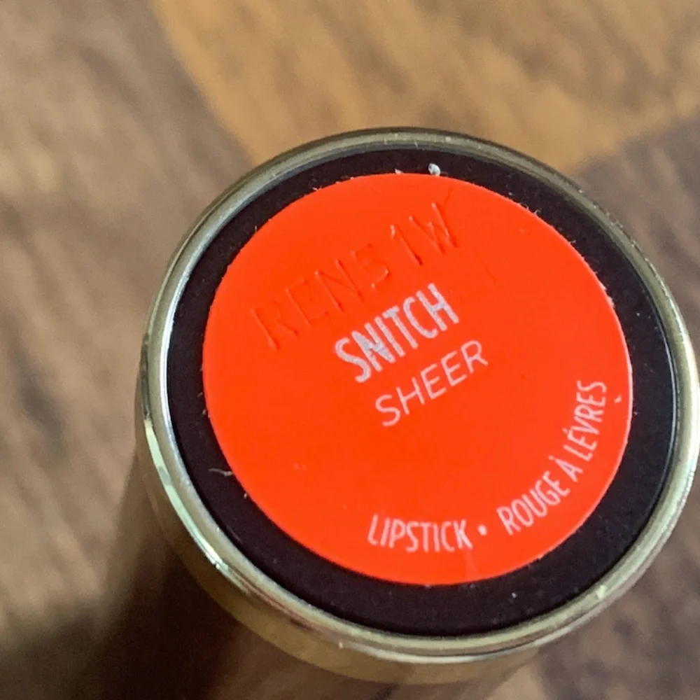 🆕 Urban Decay Snitch Lipstick